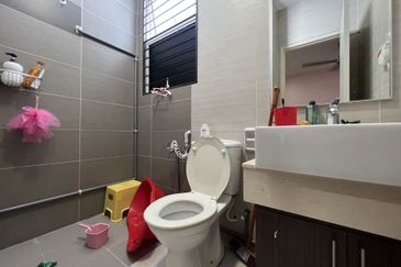 Bandar Tun Hussein Onn