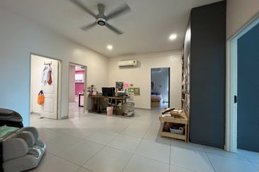 Bandar Tun Hussein Onn