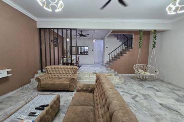 SL 4, Bandar Sungai Long