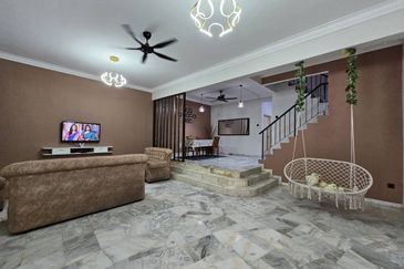 SL 4, Bandar Sungai Long