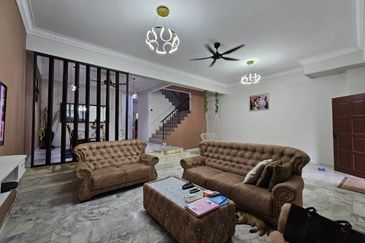 SL 4, Bandar Sungai Long