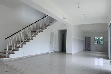 Bandar Sungai Long, Bandar Sungai Long, Selangor Terrace House @ Corner