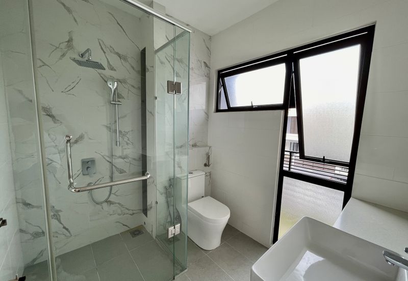 Legasi 2 , Bandar Kinrara