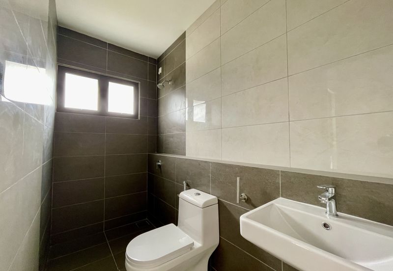 Legasi 2 , Bandar Kinrara