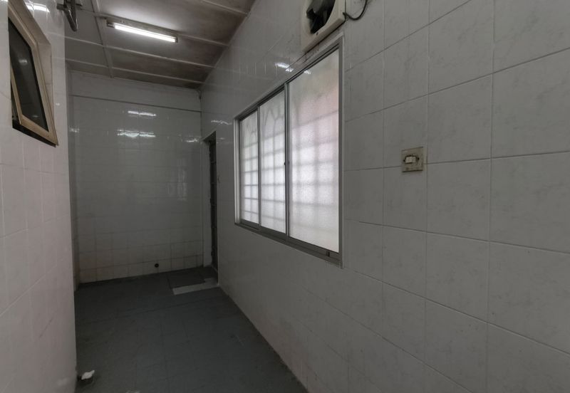 SL7, Bandar Sungai Long