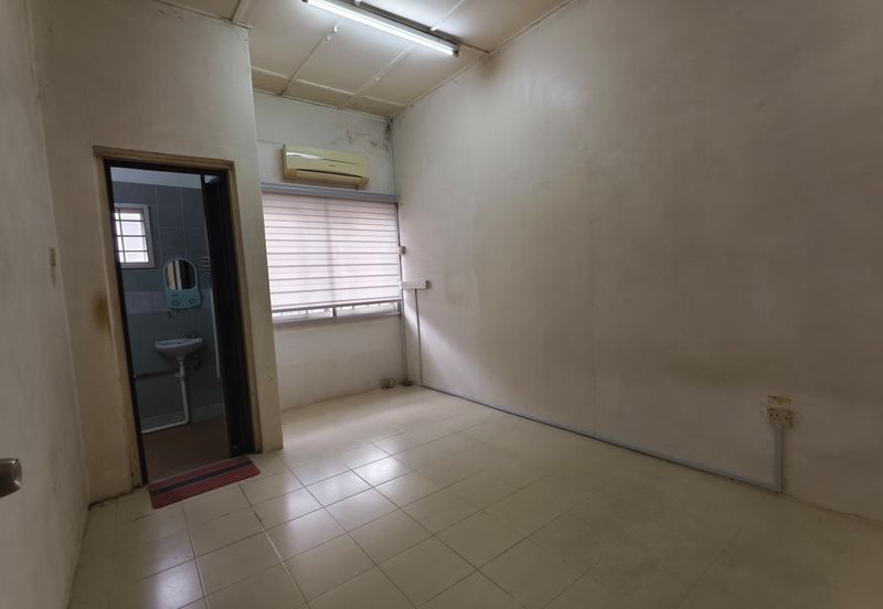 SL7, Bandar Sungai Long