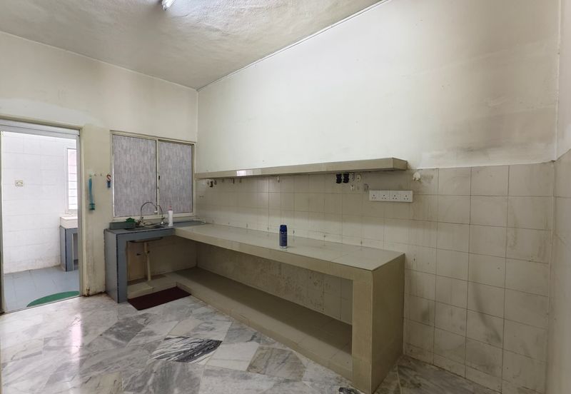 SL7, Bandar Sungai Long