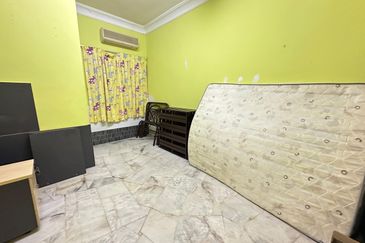 SL 2, Bandar Sungai Long