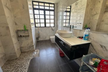 SL 2, Bandar Sungai Long