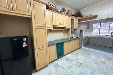 SL 2, Bandar Sungai Long