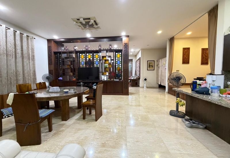 Bandar Tun Hussein Onn