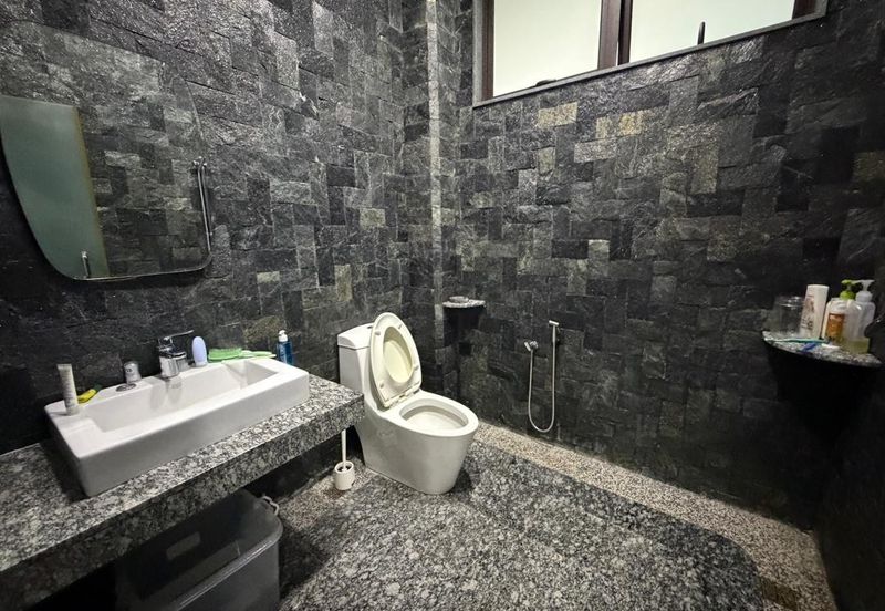 Bandar Tun Hussein Onn