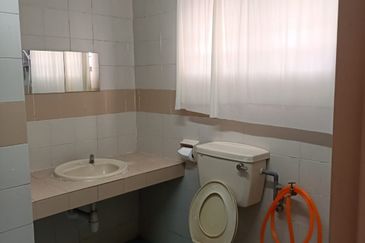 SL 4, Bandar Sungai Long