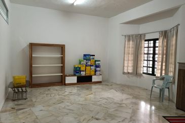 SL 4, Bandar Sungai Long