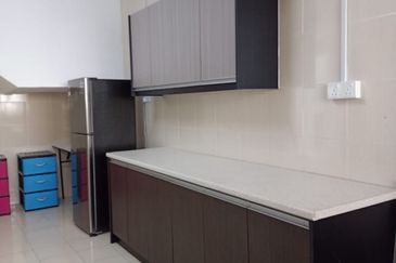 SL 4, Bandar Sungai Long