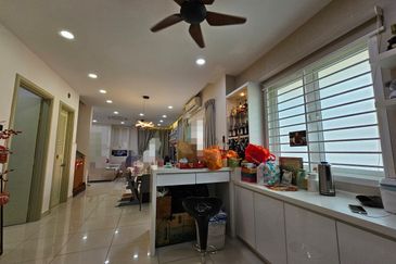 Bandar Sungai Long, Bandar Sungai Long, Selangor Semi-D House @ Corner