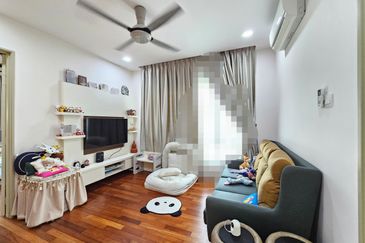 Bandar Sungai Long, Bandar Sungai Long, Selangor Semi-D House @ Corner