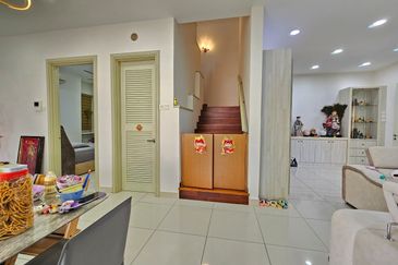 Bandar Sungai Long, Bandar Sungai Long, Selangor Semi-D House @ Corner