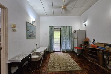 SL 8, Bandar Sungai Long