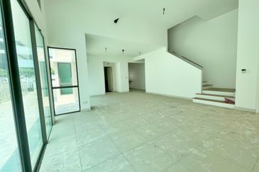 Villa 33, Bukit Manda'rina