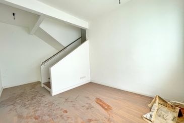 Villa 33, Bukit Manda'rina