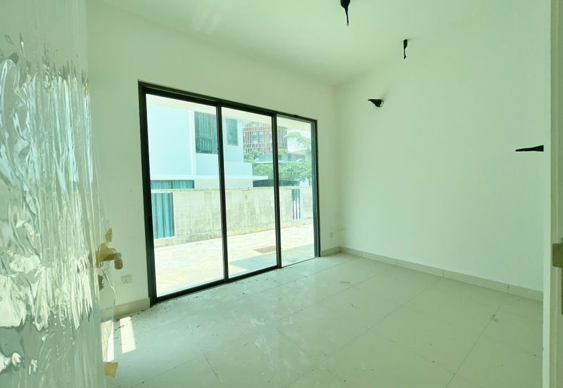 Villa 33, Bukit Manda'rina