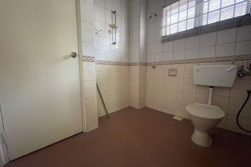 SL 4, Bandar Sungai Long