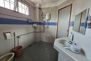 Bandar Sungai Long, Selangor Terrace House