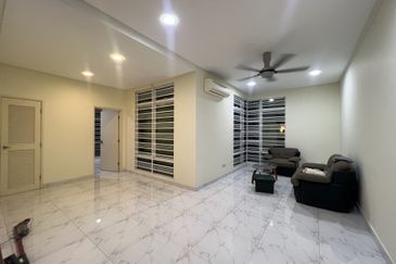 Avenue 2, Lake Valley