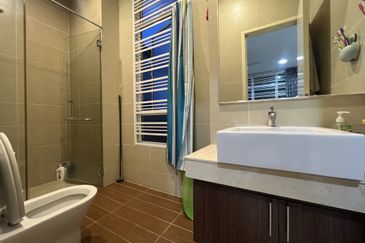 Avenue 2, Lake Valley