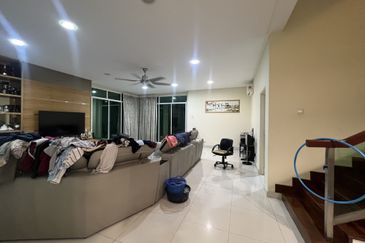 Avenue 2, Lake Valley