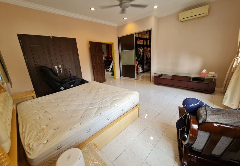 Bandar Sungai Long, Bandar Sungai Long, Selangor Bungalow House