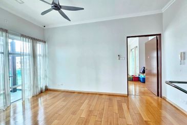 Bandar Tun Hussein Onn