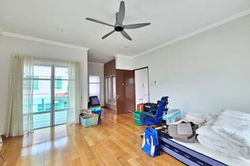 Bandar Tun Hussein Onn