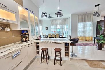 Bandar Tun Hussein Onn