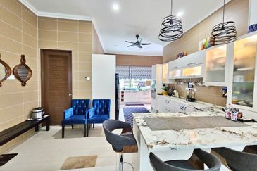 Bandar Tun Hussein Onn