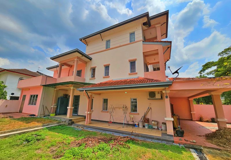 Bandar Sungai Long, Selangor Corner Lot Terrace House