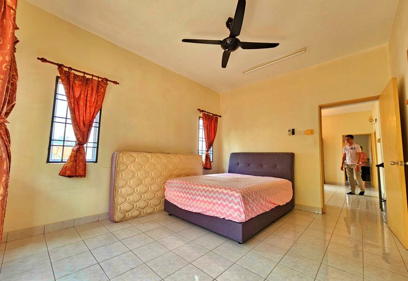 Bandar Sungai Long, Selangor Corner Lot Terrace House