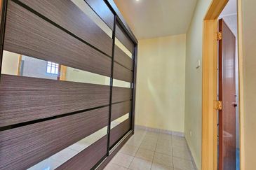 Bandar Sungai Long, Selangor Corner Lot Terrace House