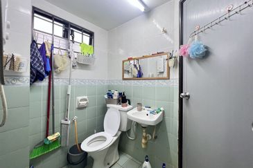 Jalan Damai Perdana 2 