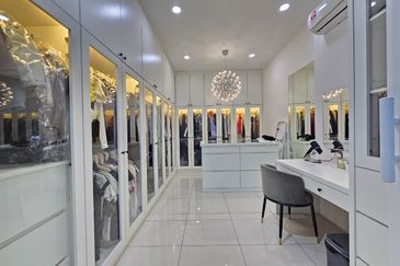 Jalan Damai Perdana 2 