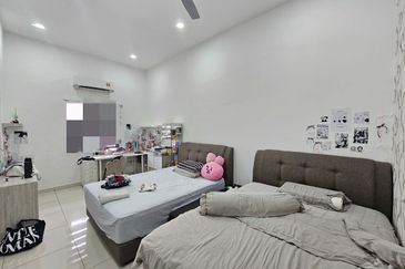 Jalan Damai Perdana 2 