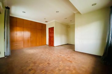 Taman Desa, Kuala Lumpur Semi-D House