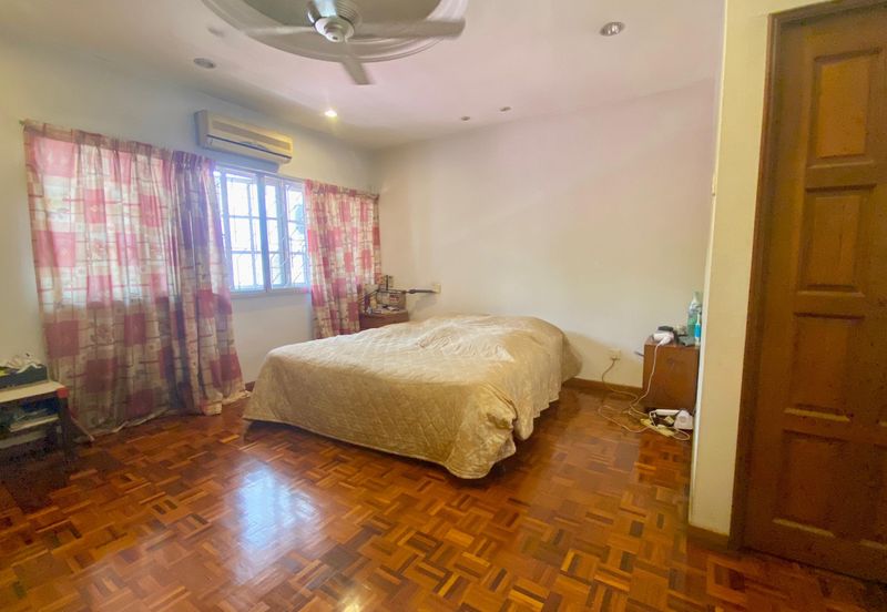 Taman Desa, Kuala Lumpur Terrace House