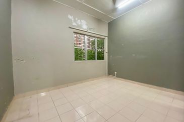 Bandar Sungai Long, Selangor Semi-D House