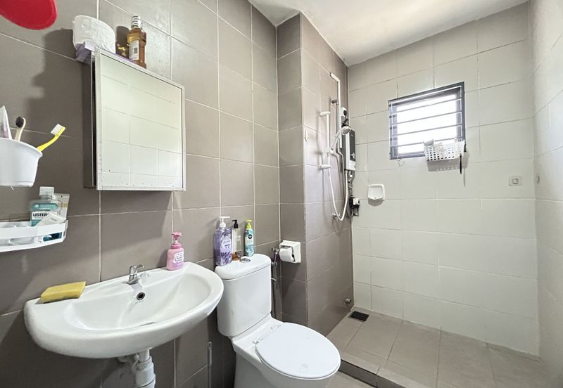 D'Premier @ Bandar Damai Perdana