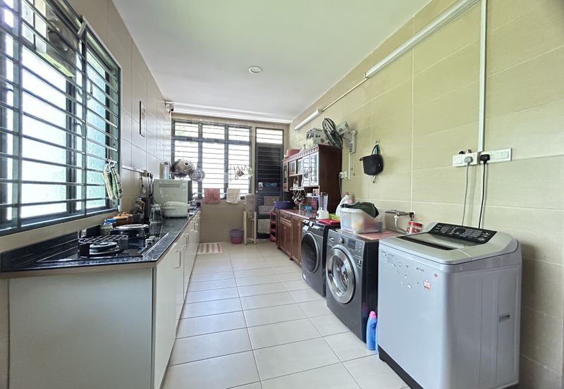 D'Premier @ Bandar Damai Perdana