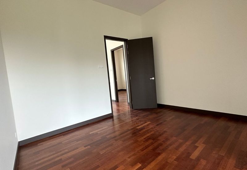 Tiara Hills, Taman Taynton View