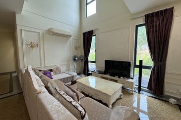 Desa Hill Villas