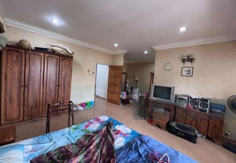 Bandar Sungai Long, Selangor Superlink House